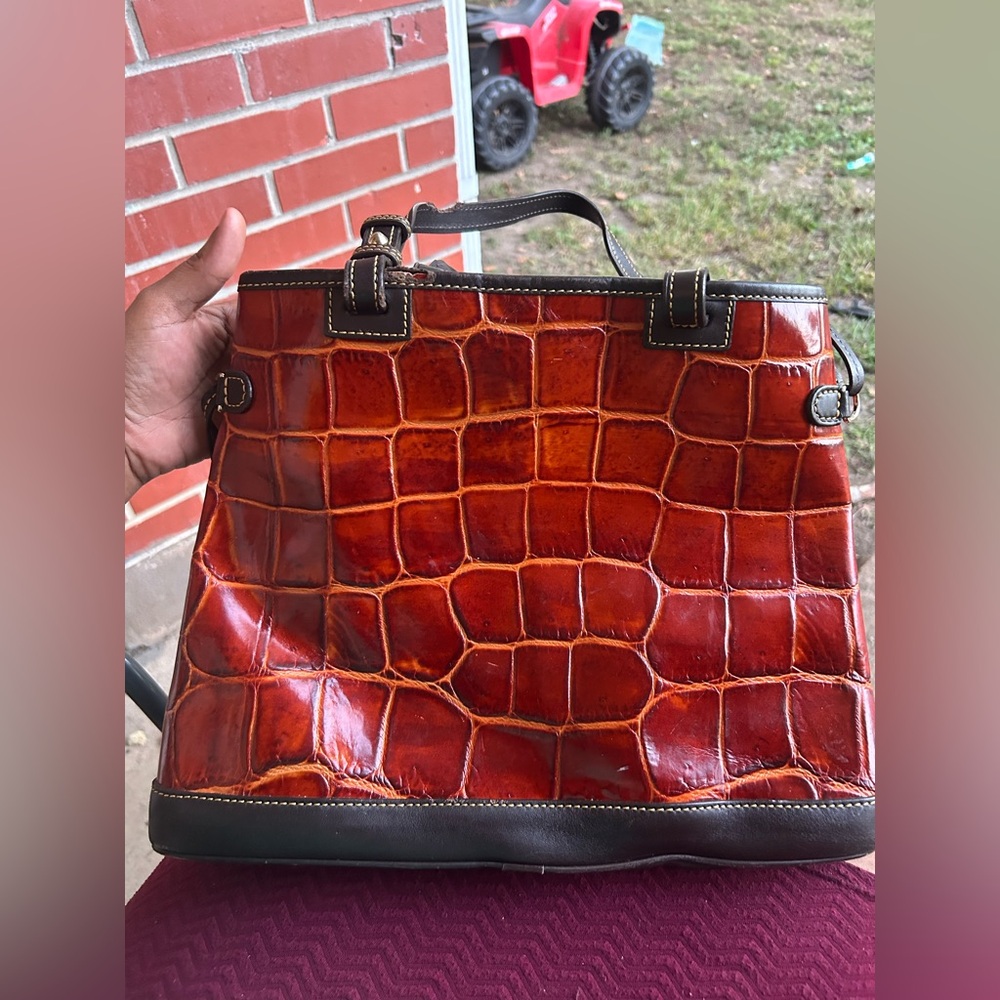 Dooney & Bourke